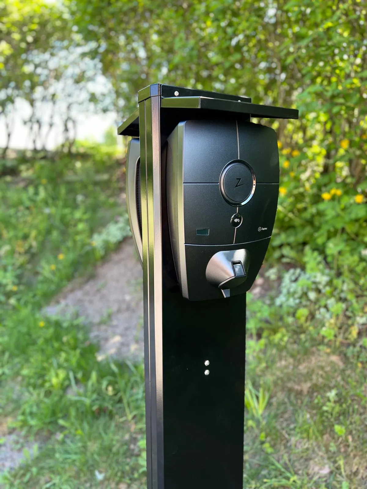 Sähköauton latauspiste