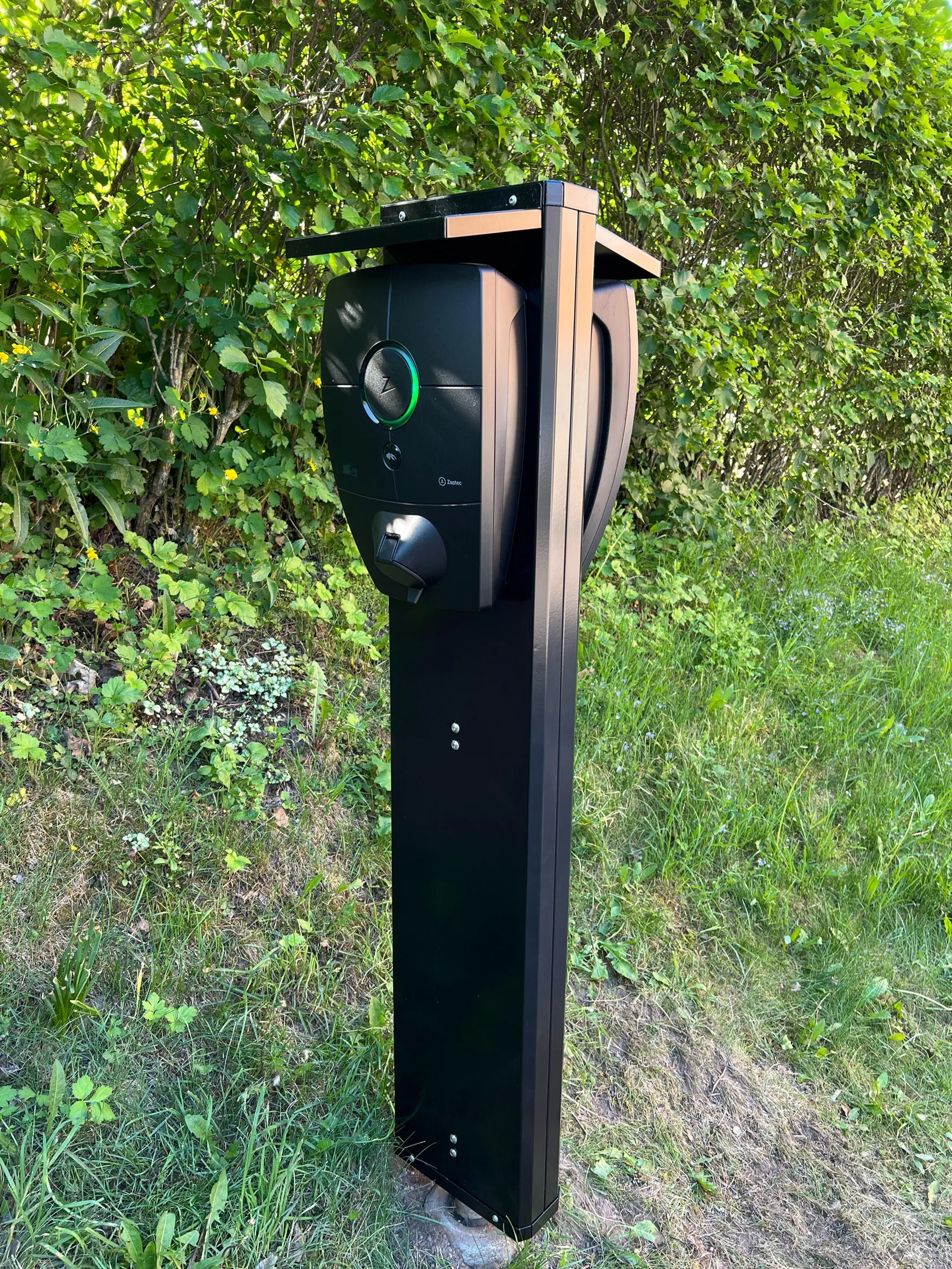 Sähköauton latauspiste